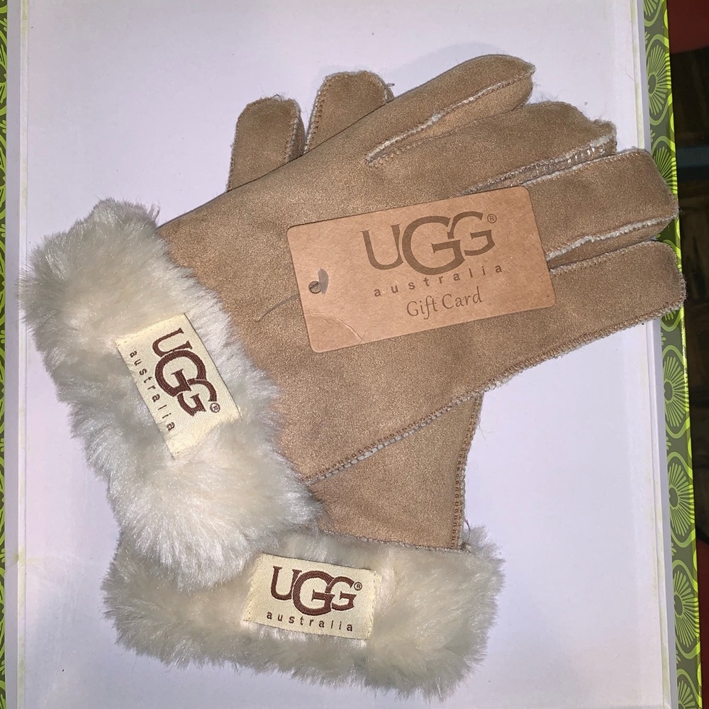 Ugg gloves
